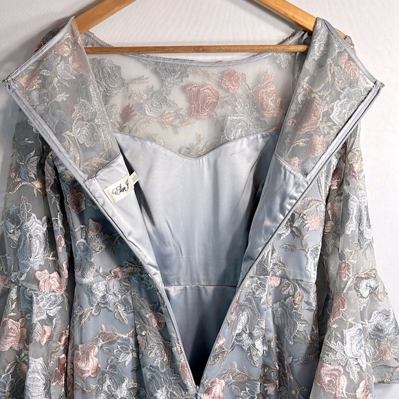 Eliza J Floral Embroidered Sheath Dress size 4 - Picture 10 of 12